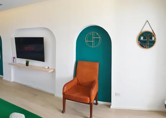 Family Hub Pratunam בית הארחה